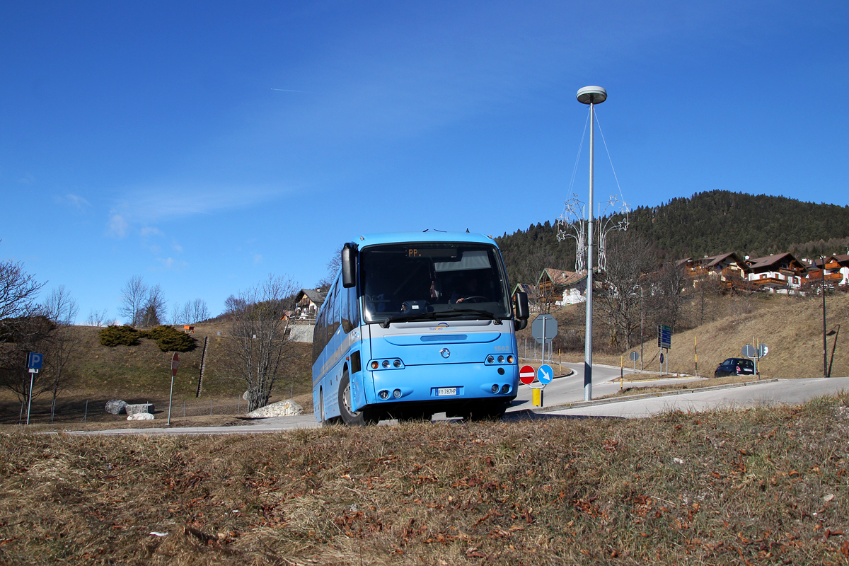 Irisbus 389E.10.35 EuroClass #1562