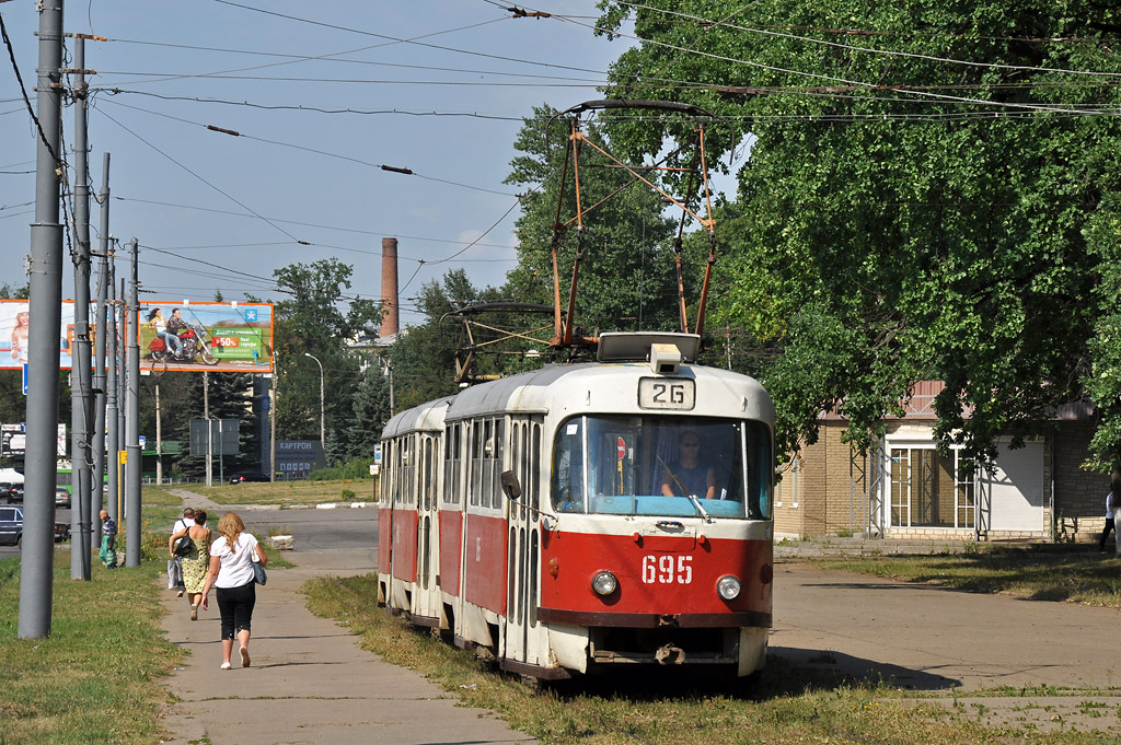 Tatra T3SU #695
